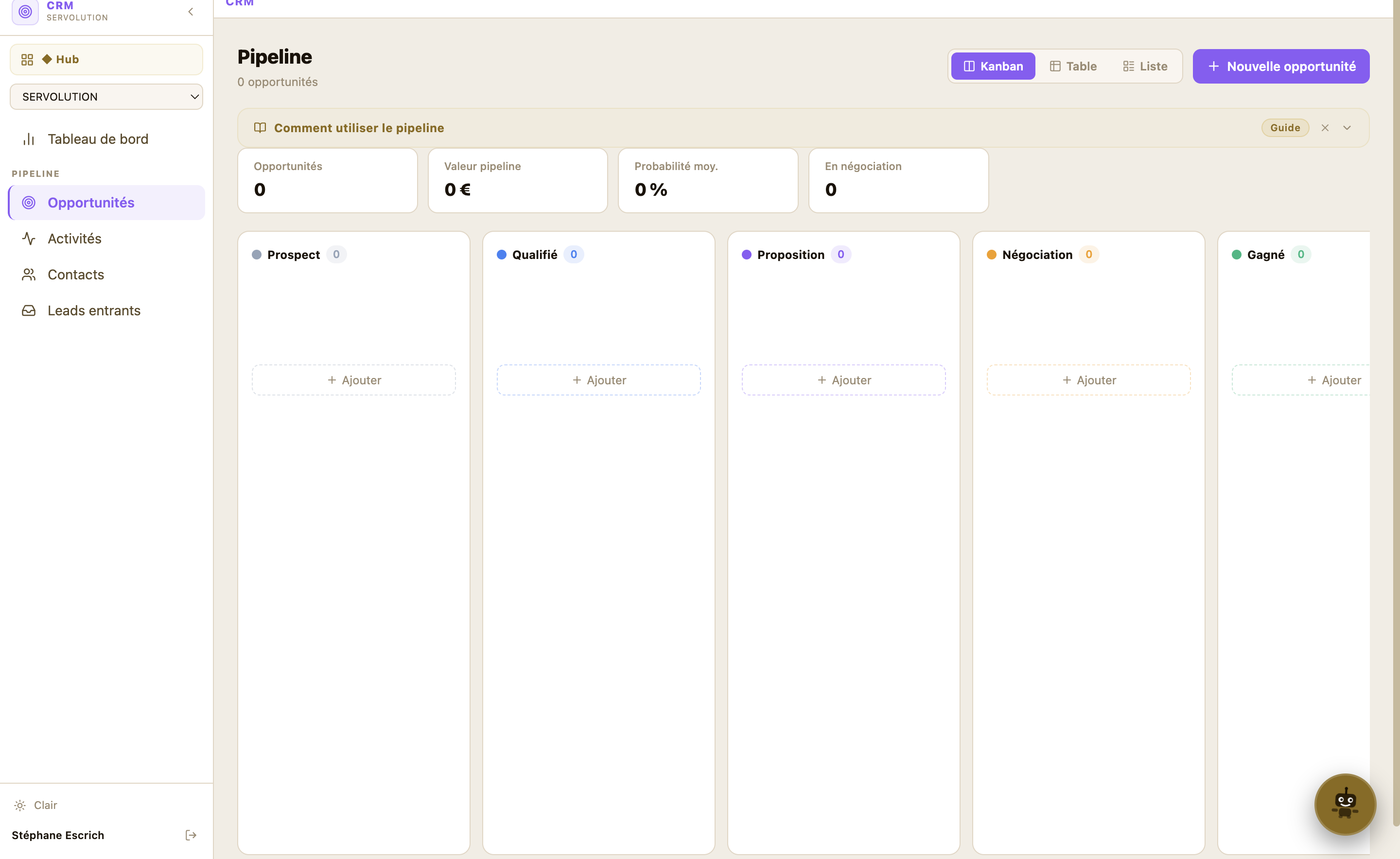 Pipeline CRM en vue Kanban avec colonnes de suivi des opportunités