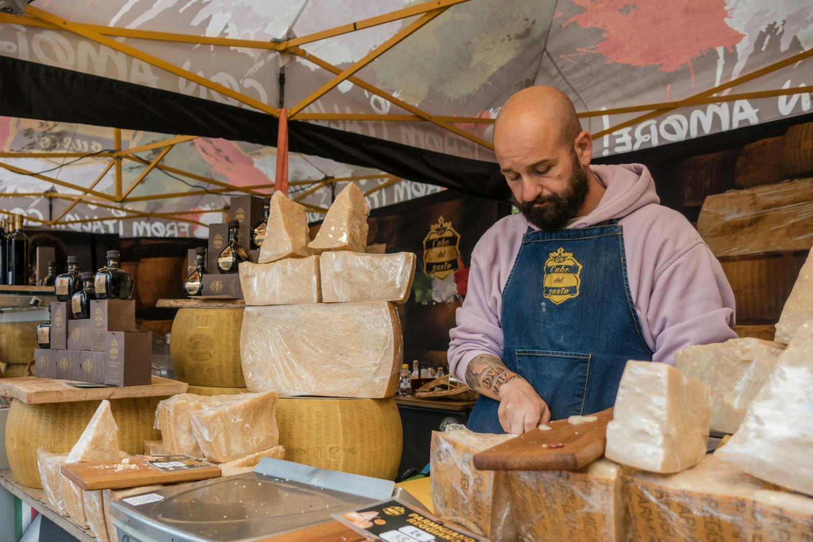 Fromager — pesée, lot DLC, AOP